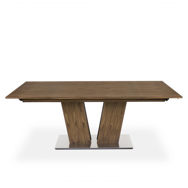 Skovby SM39 Dining Table on Straight in Oiled Walnut