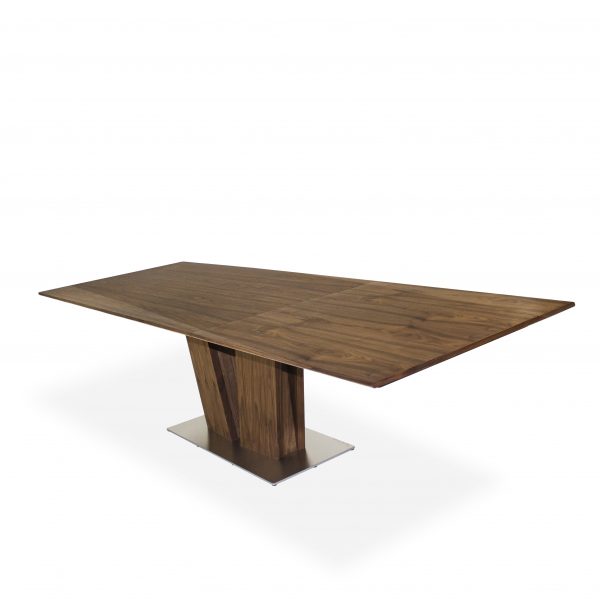 Skovby SM39 Dining Table Extended in Oiled Walnut