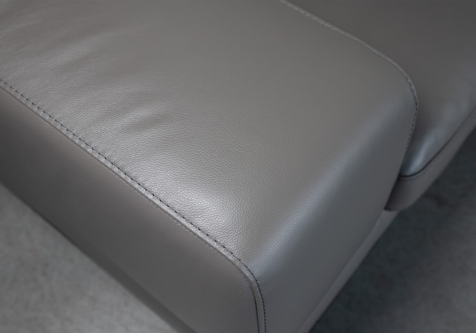 Kihei Sectional D.Grey M55 Detail