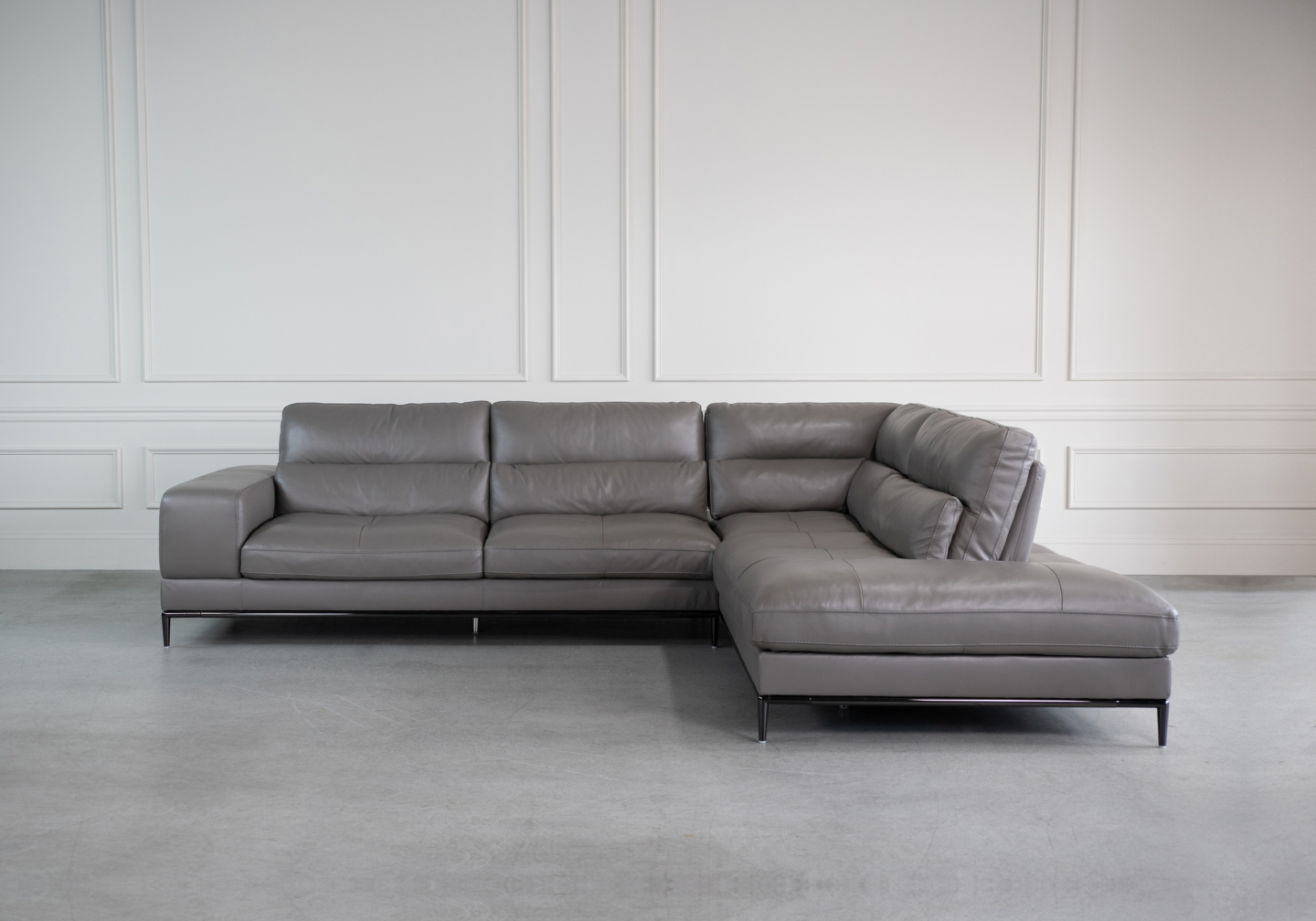 Kihei Sectional D.Grey M55 Front
