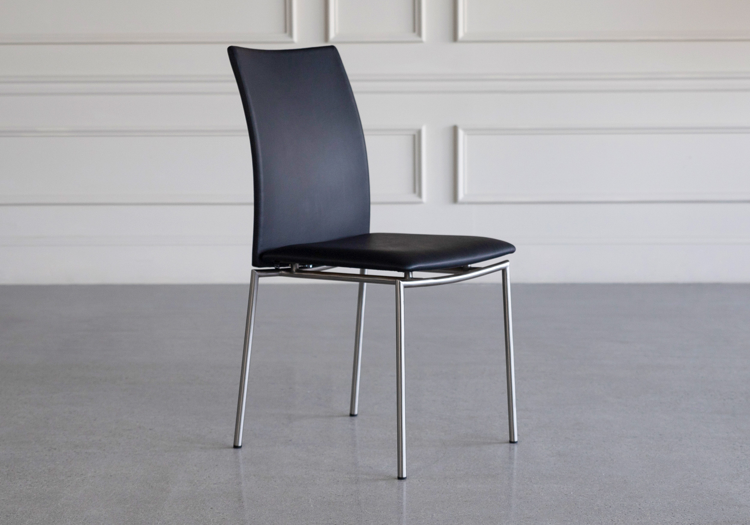 Skovby SM58 High Back Dining Chair Angle