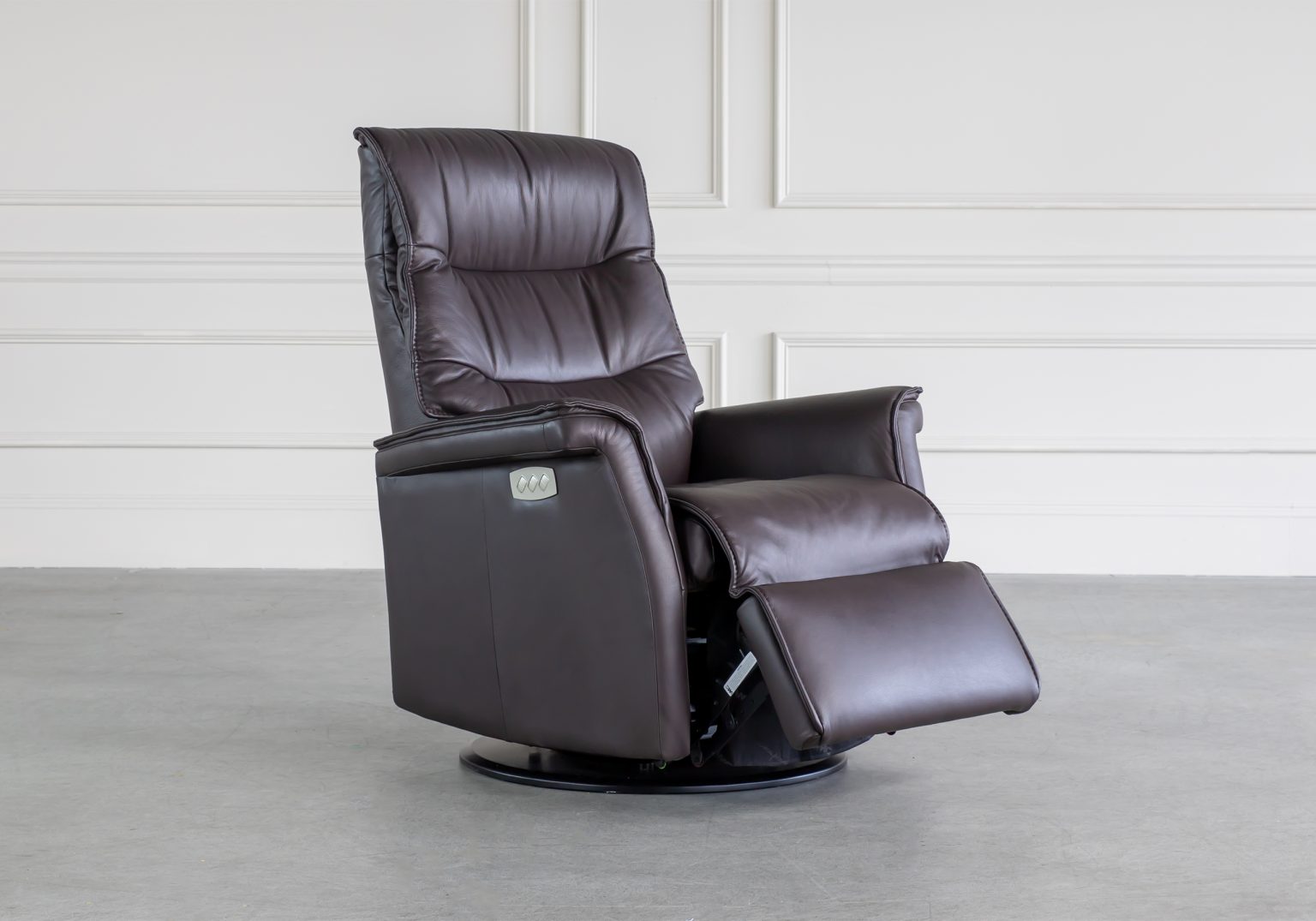 Chelsea Recliner Trend Chocolate Angle Recline