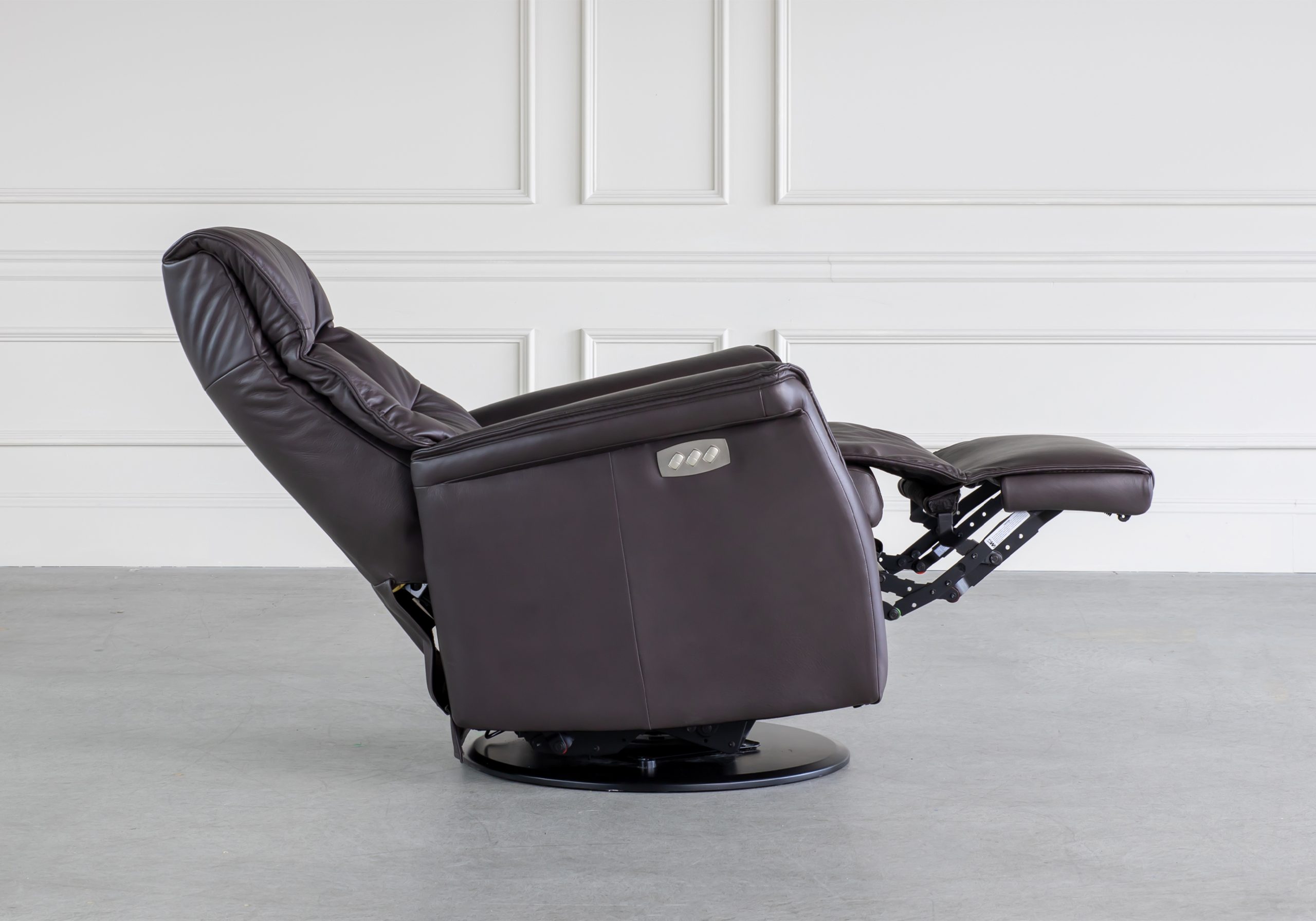 Chelsea Recliner Trend Chocolate Recline Chelsea Recliner Trend Chocolate Recline