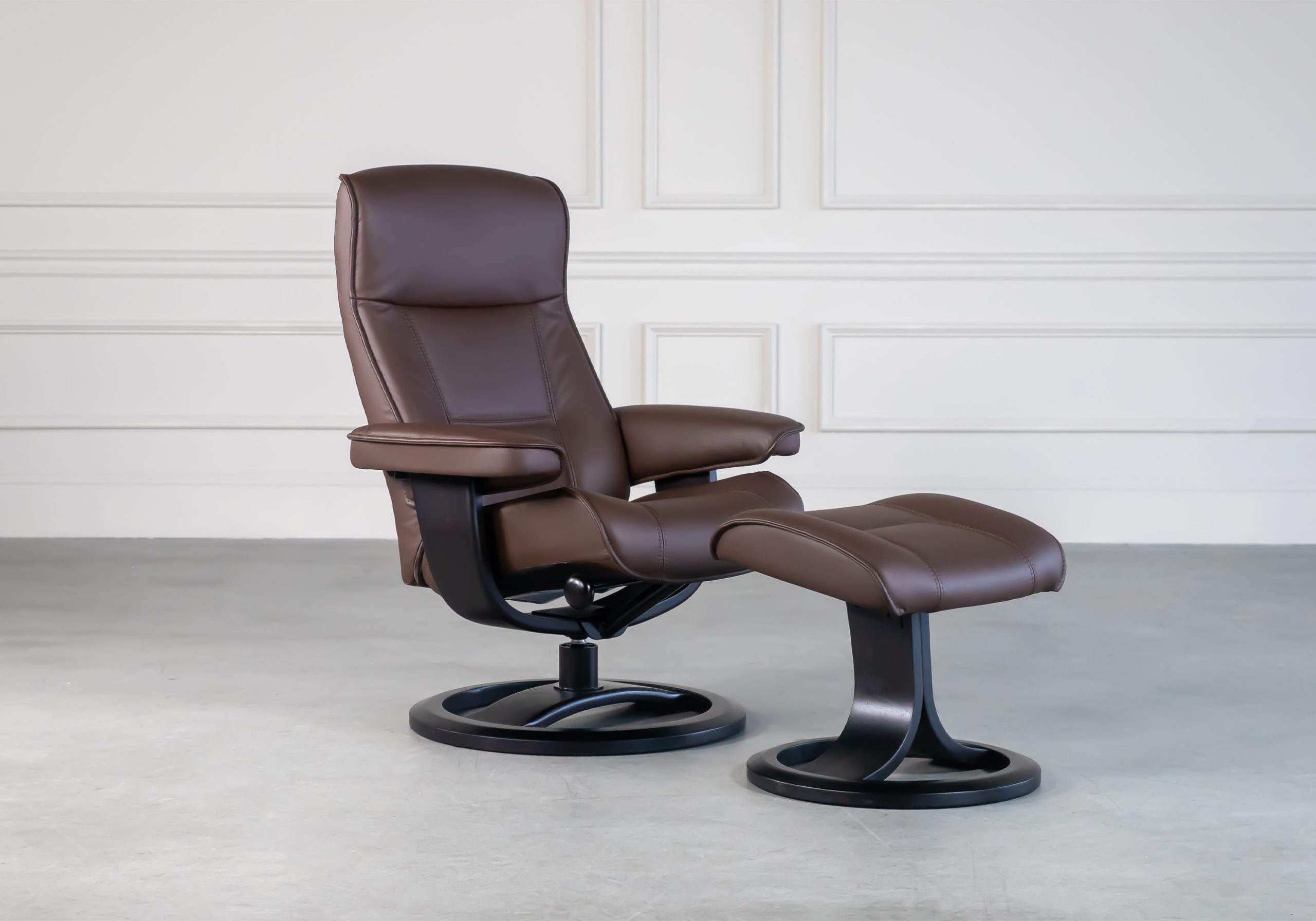 IMG Nordic 21 Leather Recliner ScanDesigns Furniture