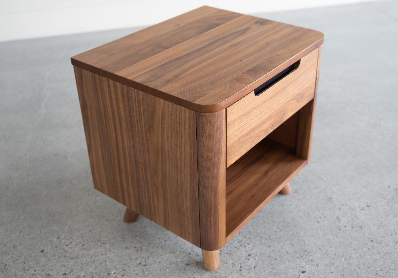 Tahoe Nightstand Detail 1