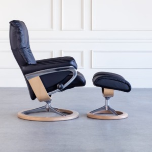 Mayfair Signature Recliner Black Side Mayfair Signature Recliner Black Side
