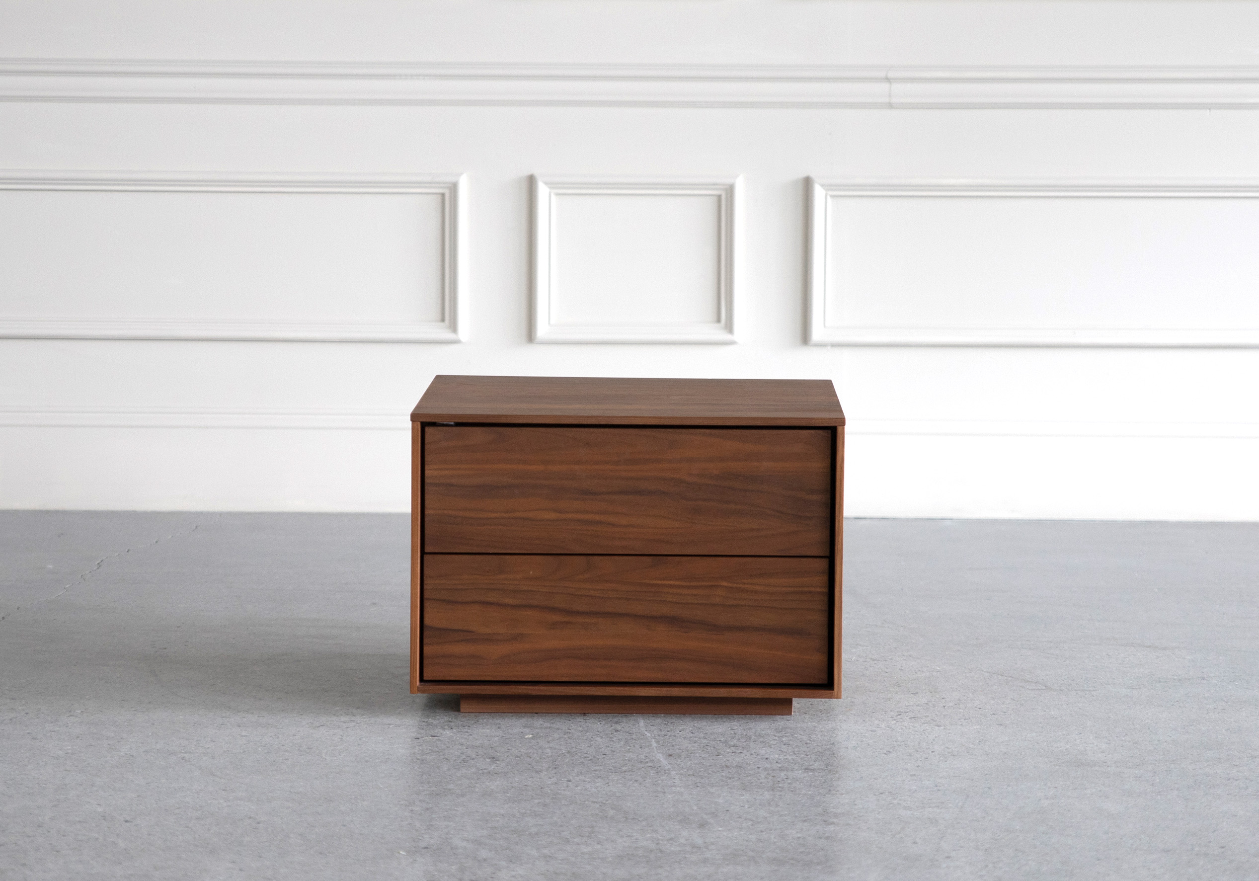 Azura Nightstand Smoked Walnut Front