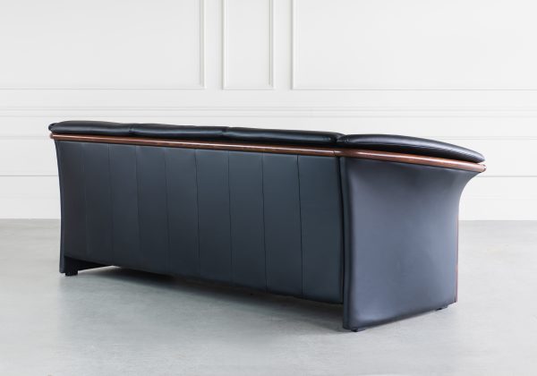 Ekornes Manhatten Sofa in Paloma Black and Walnut, Back