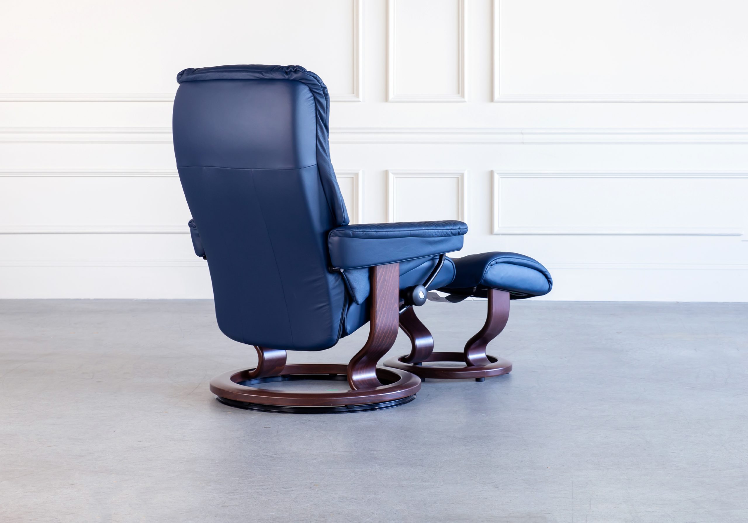 Mayfair Classic Recliner Oxford Blue Back