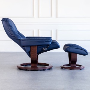 Mayfair Classic Recliner Oxford Blue Recline Mayfair Classic Recliner Oxford Blue Recline