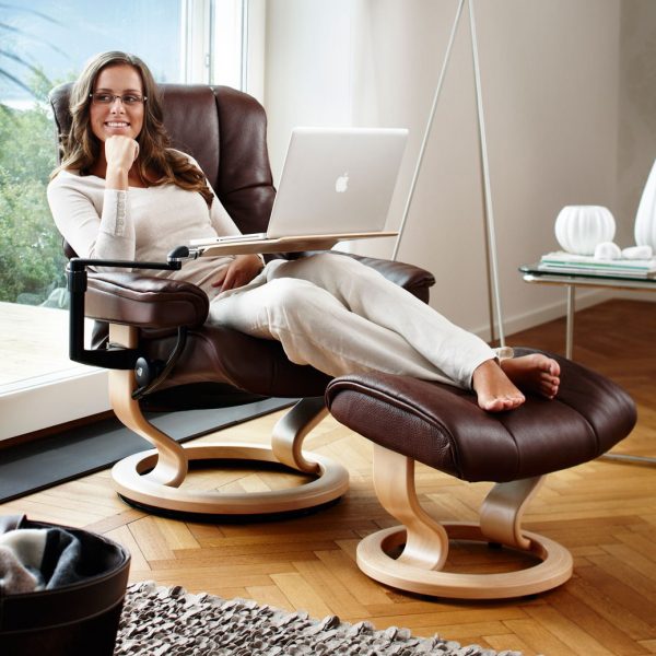 Stressless Mayfair Classic Recliner with Reclined Lady and Stressless Computer Table