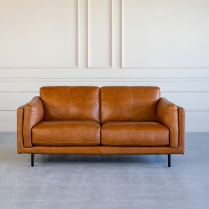 jesper-loveseat-front-caramel