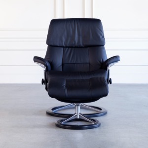 Ruby Signature Black Front Ruby Signature Black Front