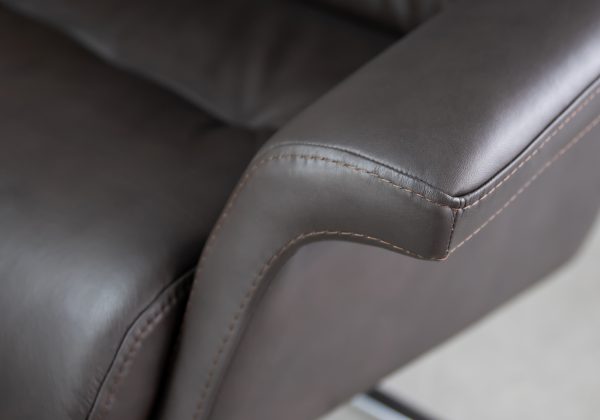 Space 2400S in Trend Chocolate, Close Up