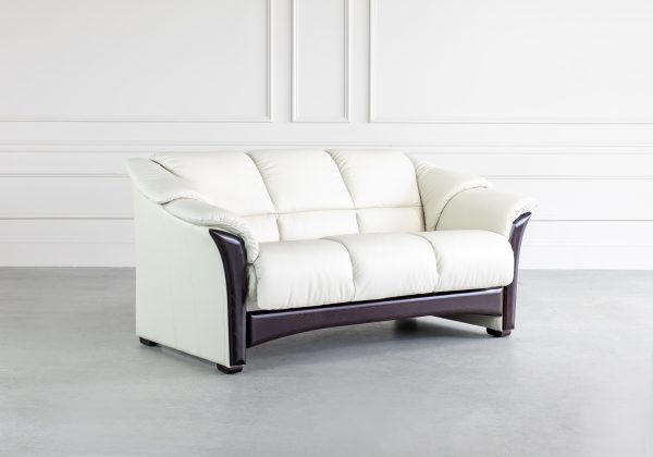 Stressless Oslo Loveseat in Paloma Light Grey and Wenge, Angle