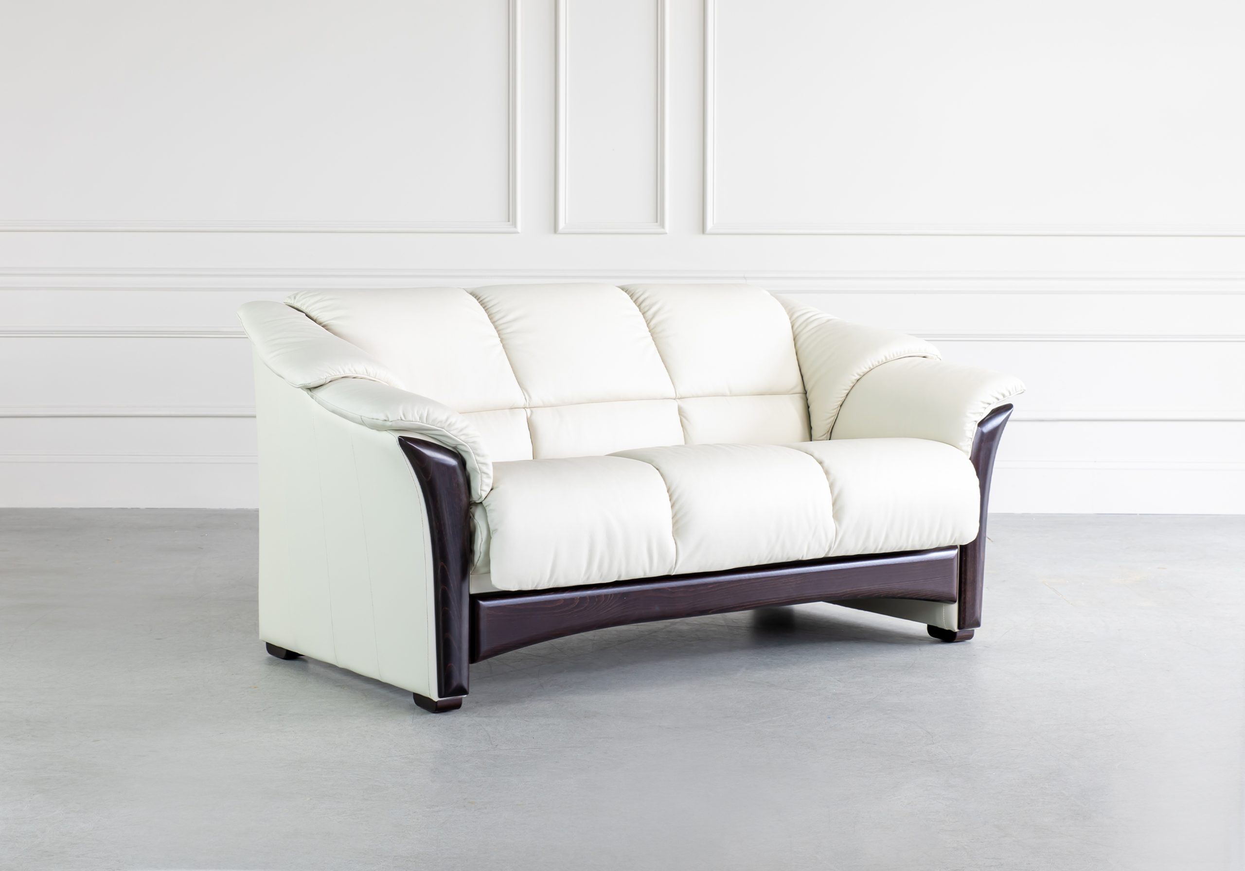 Stressless Oslo Loveseat Paloma Light Grey Wenge Angle