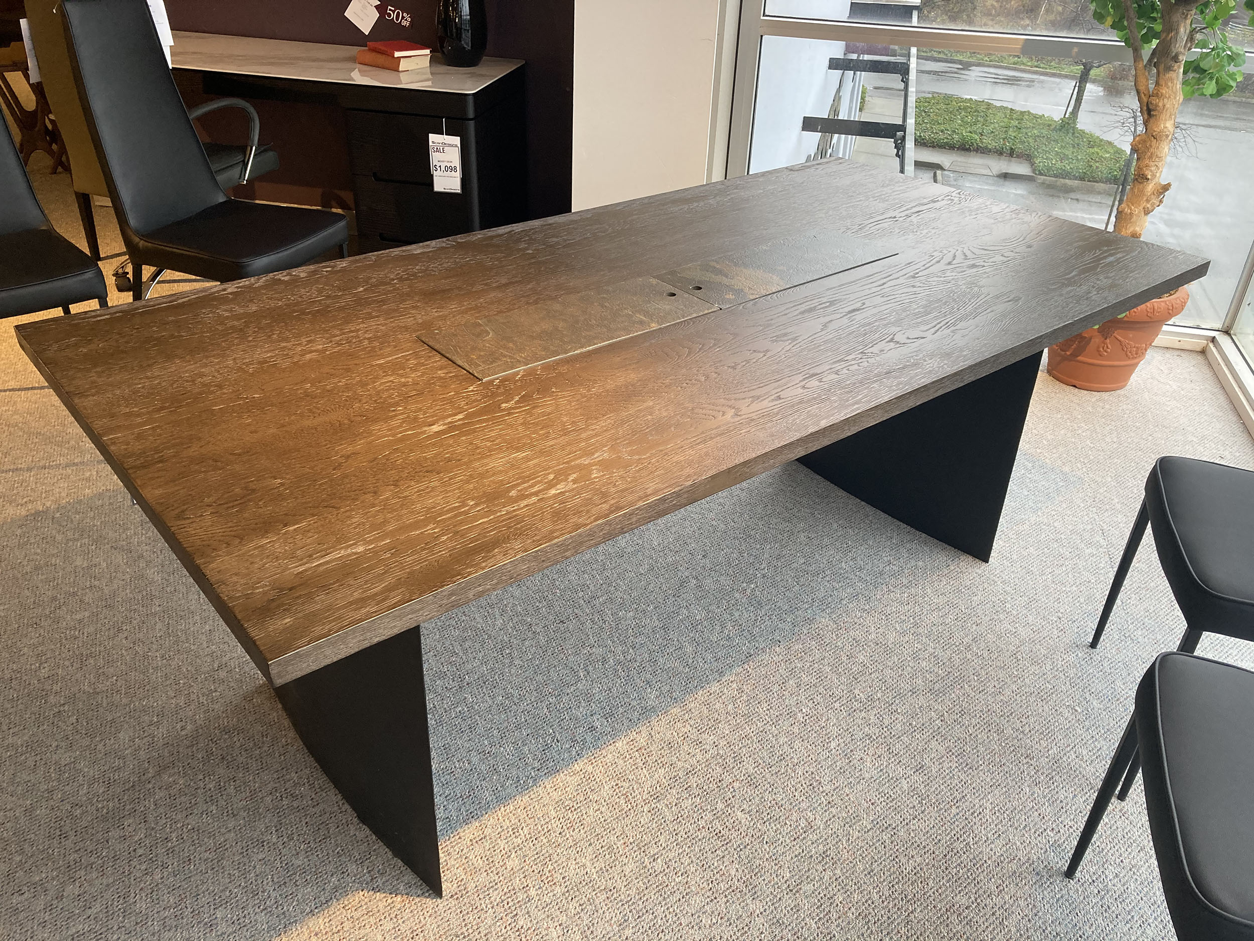 https://www.scandesigns.com/wp-content/uploads/2020/12/Cave-Dining-Table.jpg