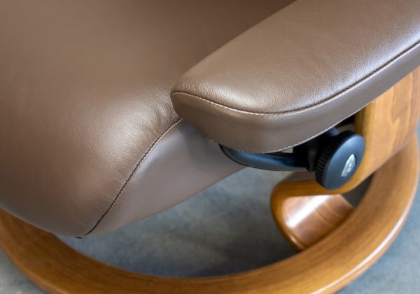 Dover Classic Recliner in Paloma Chestnut, Close Up