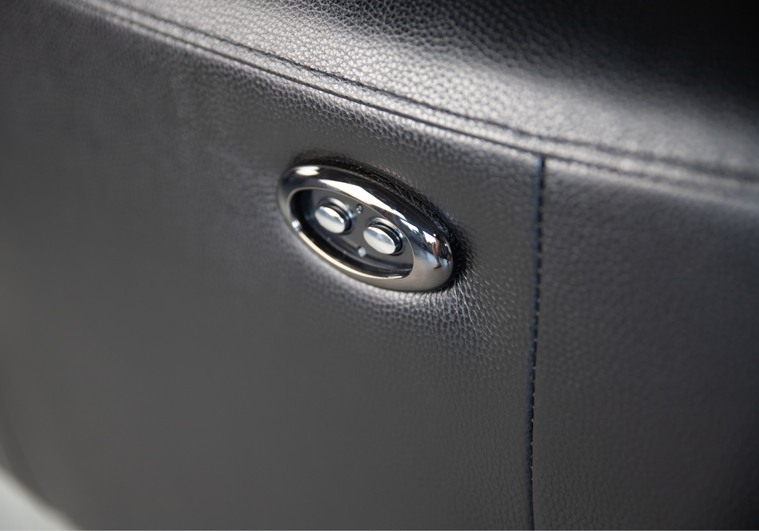 Barclay Black Leather Sofa - Buttons Barclay Black Leather Sofa - Buttons