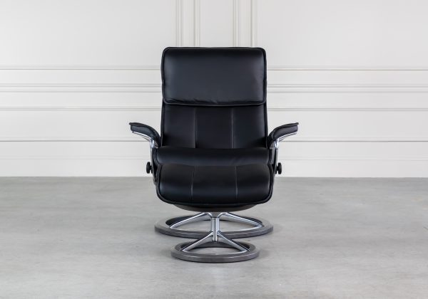 Stressless Admiral Signature in Paloma Black, Grey Base, Front