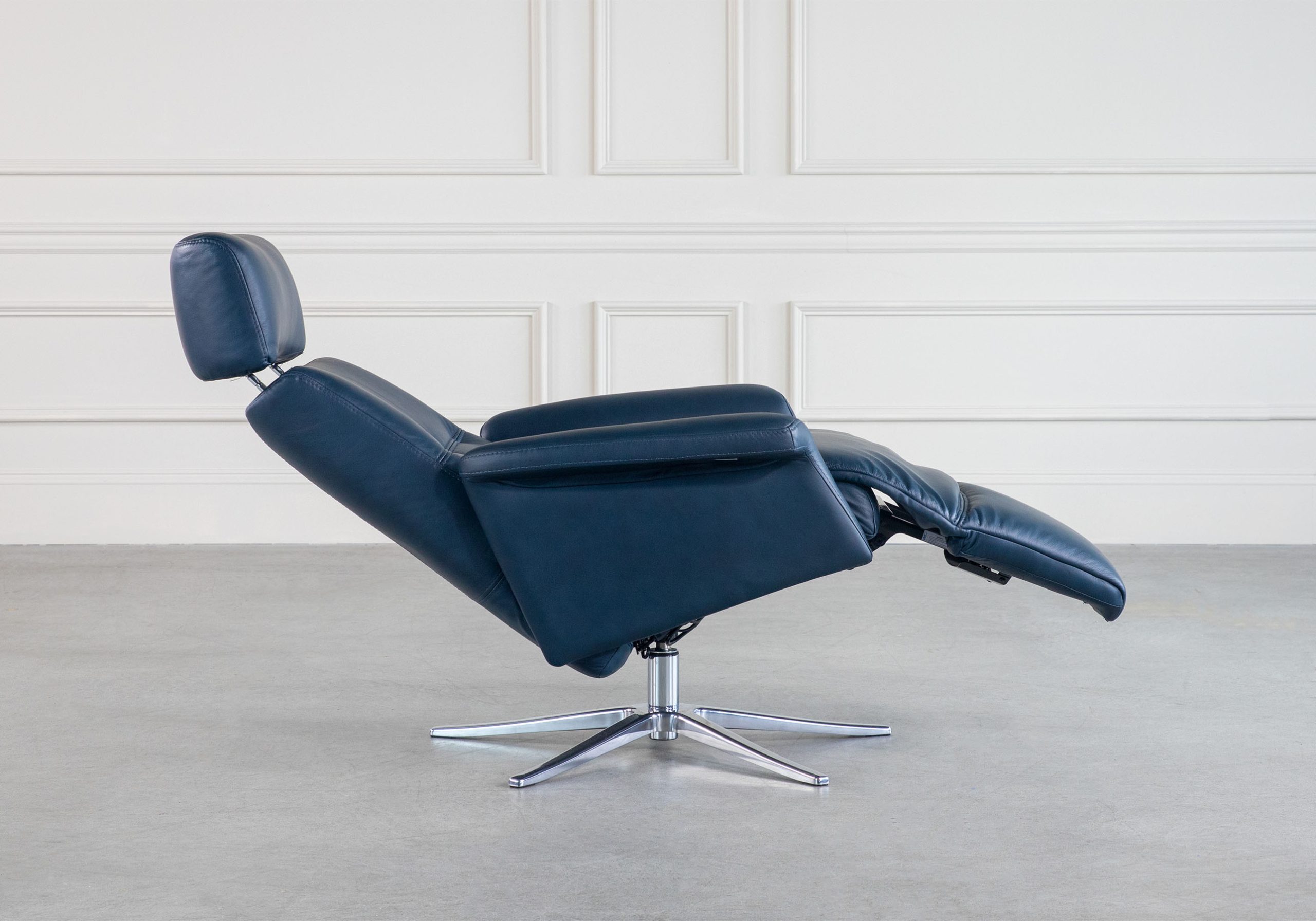 IMG Space SPM3600 Swivel Leather Recliner ScanDesigns Furniture