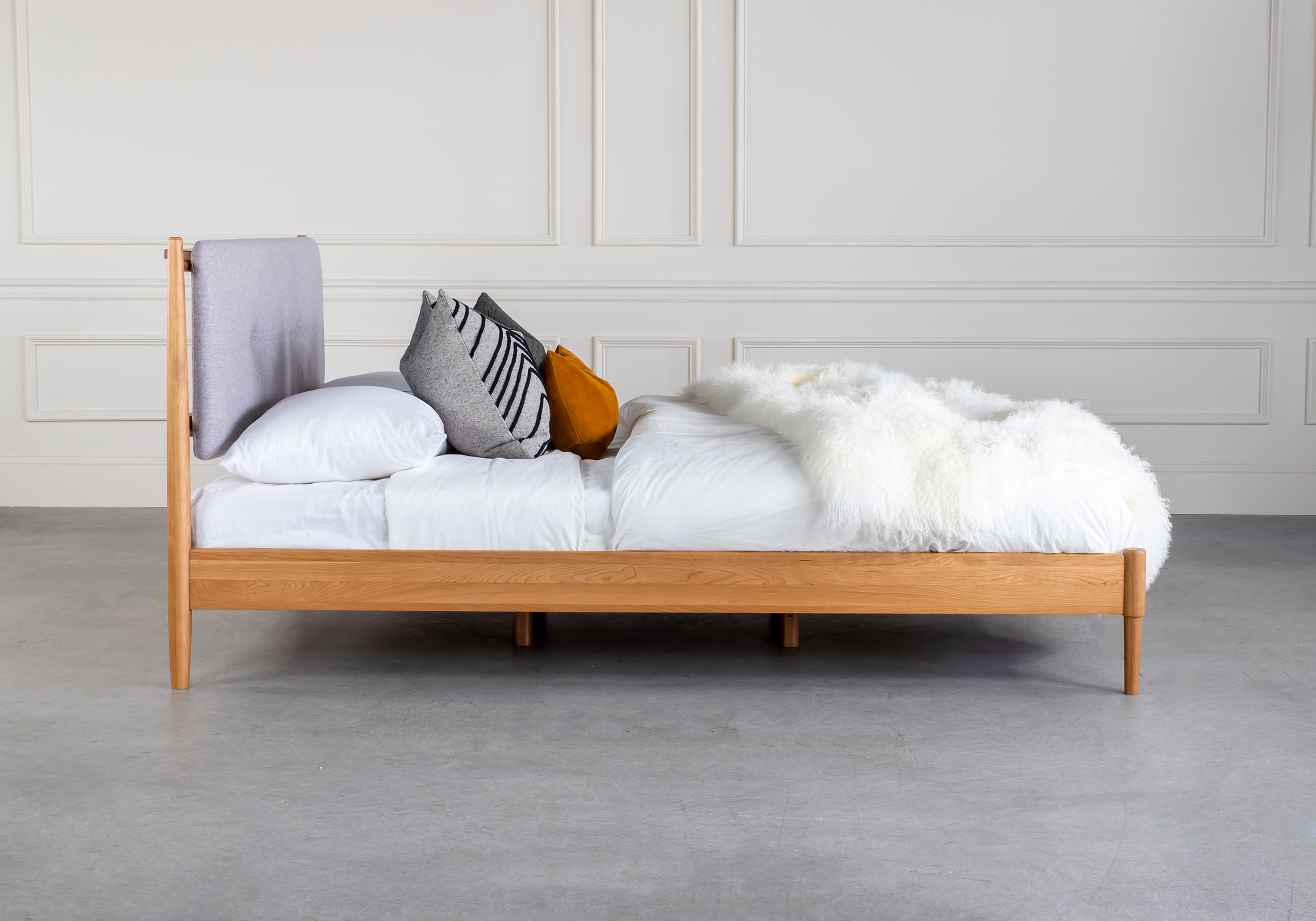 Axel Bed Cherry Side