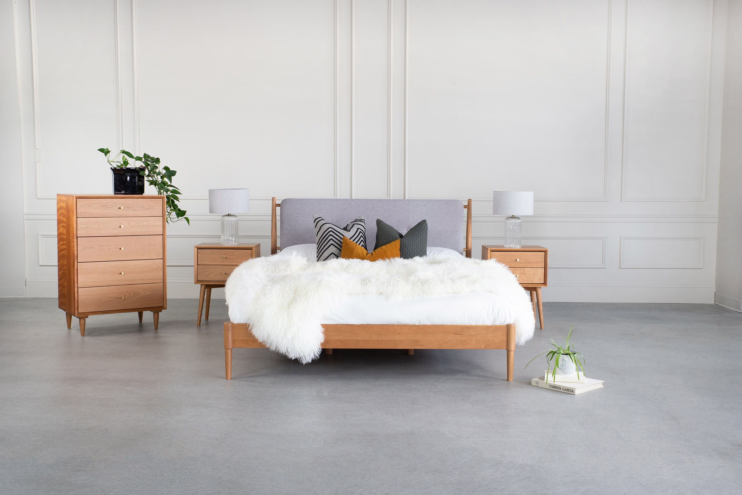 Axel Bed Cherry Style All Pieces 1