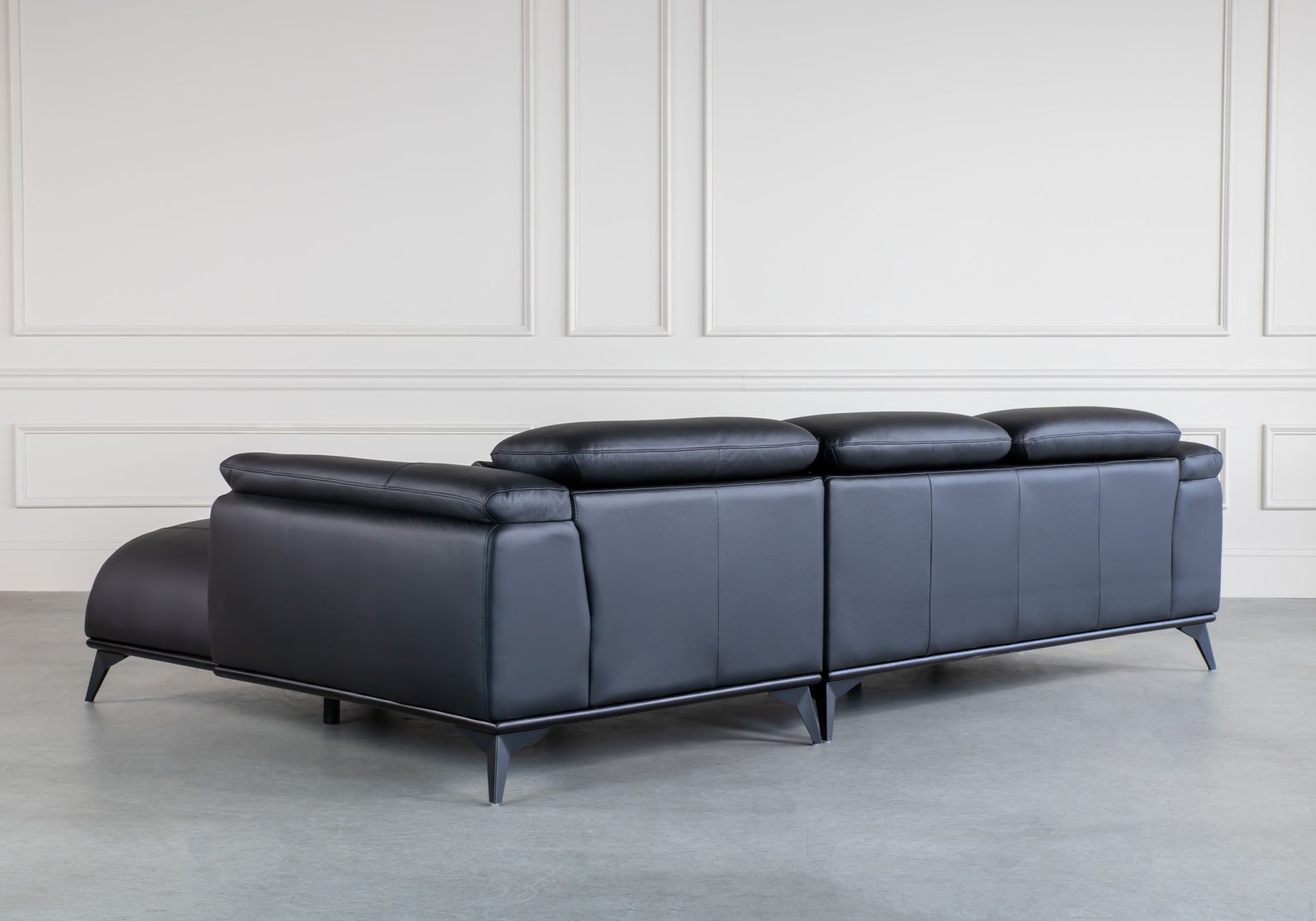 Baker Sectional Black Back SR