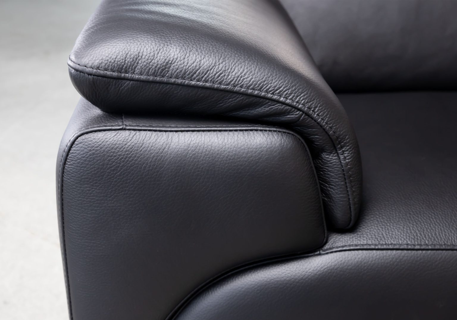 Baker Sectional Black Close Up SR