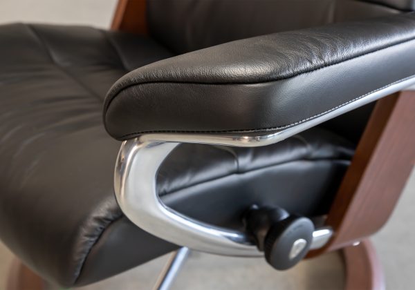 Opal Signature Recliner in Black, Close Up