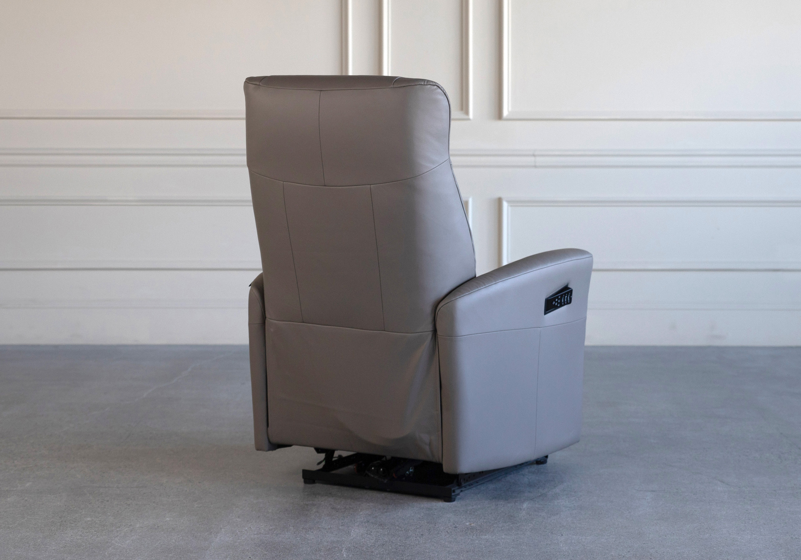 Bergen Recliner Iron Back Bergen Recliner Iron Back