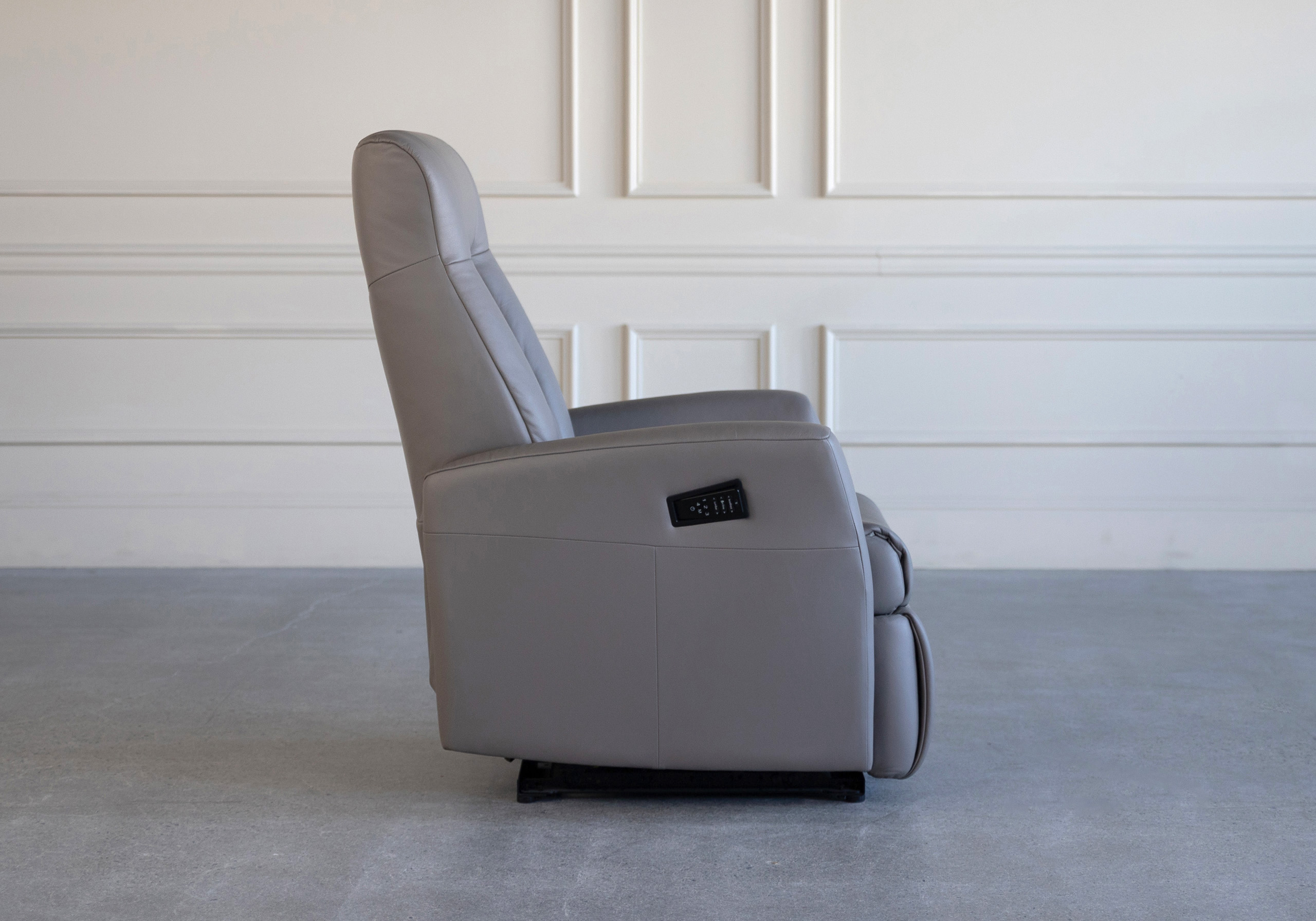 Bergen Recliner Iron Side Bergen Recliner Iron Side