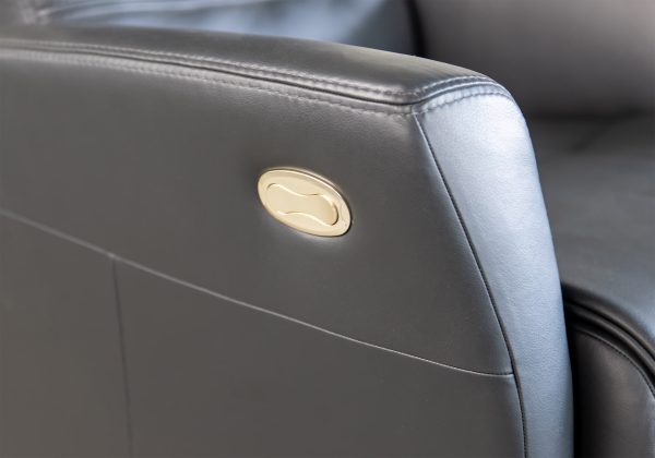 King Recliner in Onyx, Detail, Button