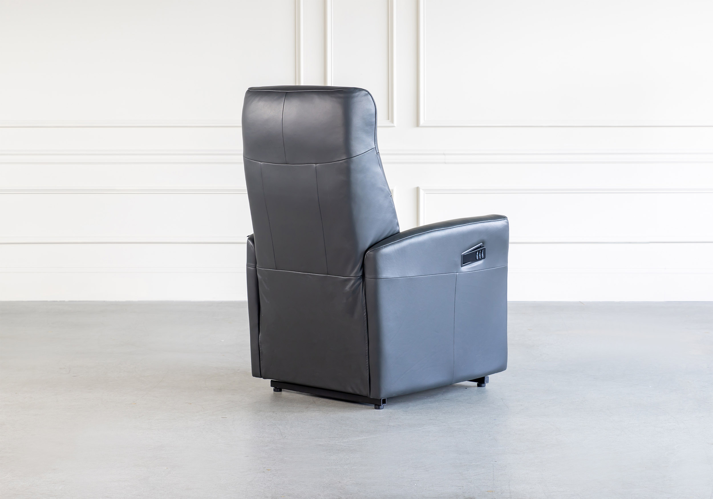 Queen Multi Function Recliner Back Onyx Queen Multi Function Recliner Back Onyx