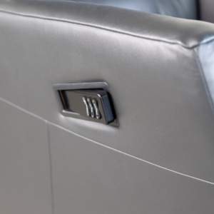 Queen Multi Function Recliner Detail Remote Onyx