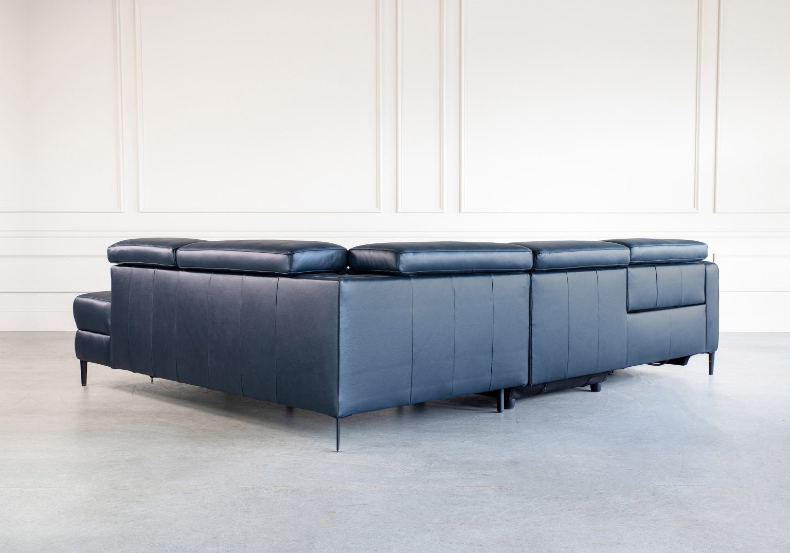 Barclay Large Sectional Midnight Blue Back SR