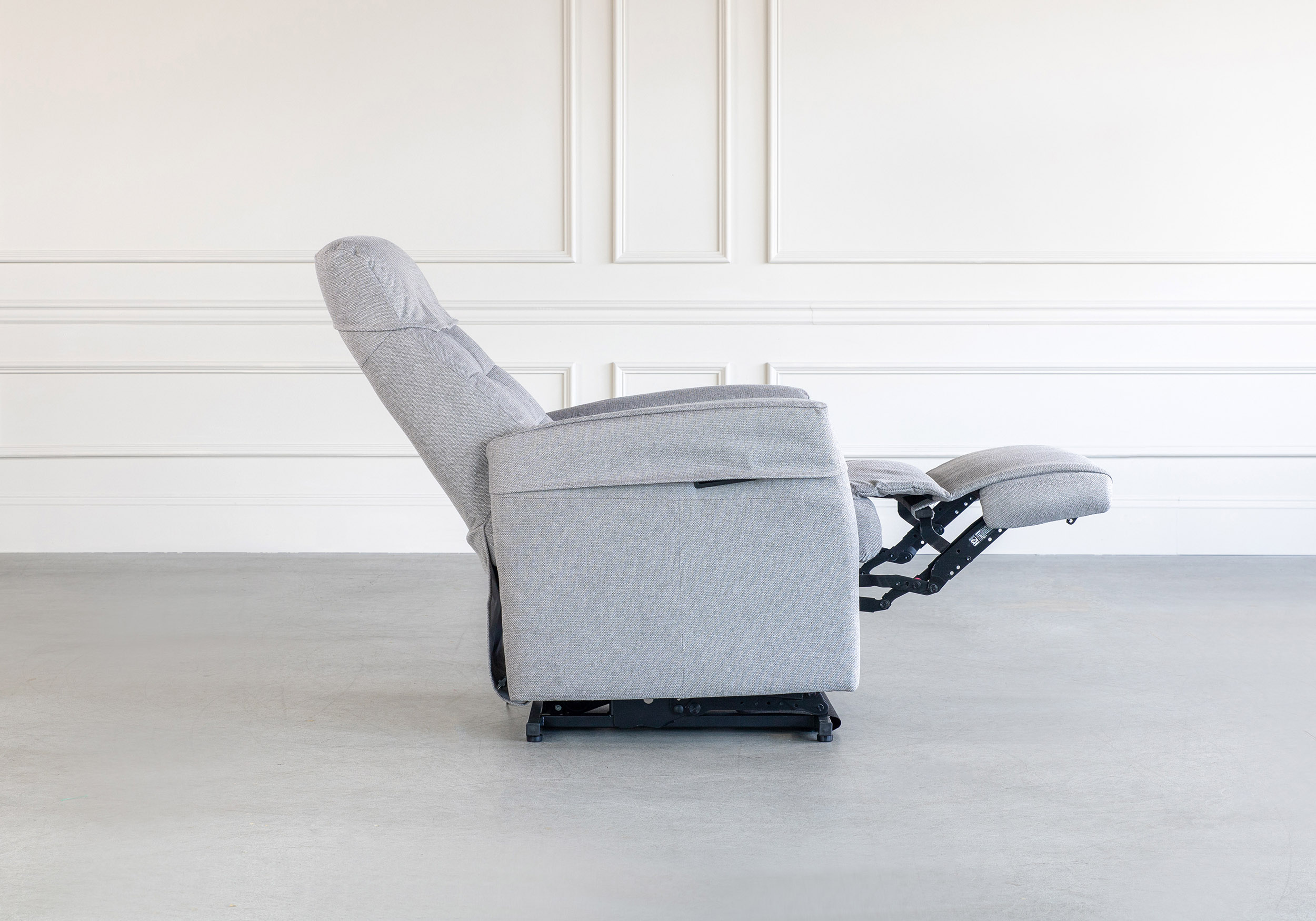 Queen Power Lift Recliner Ultra Nickel Full Recline Queen Power Lift Recliner Ultra Nickel Full Recline