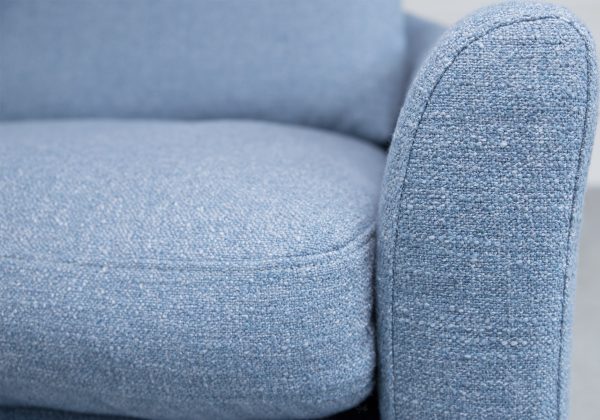 Glendale Loveseat in Blue Fabric, Detail