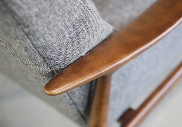 Santan Chair in Pepper, Detail