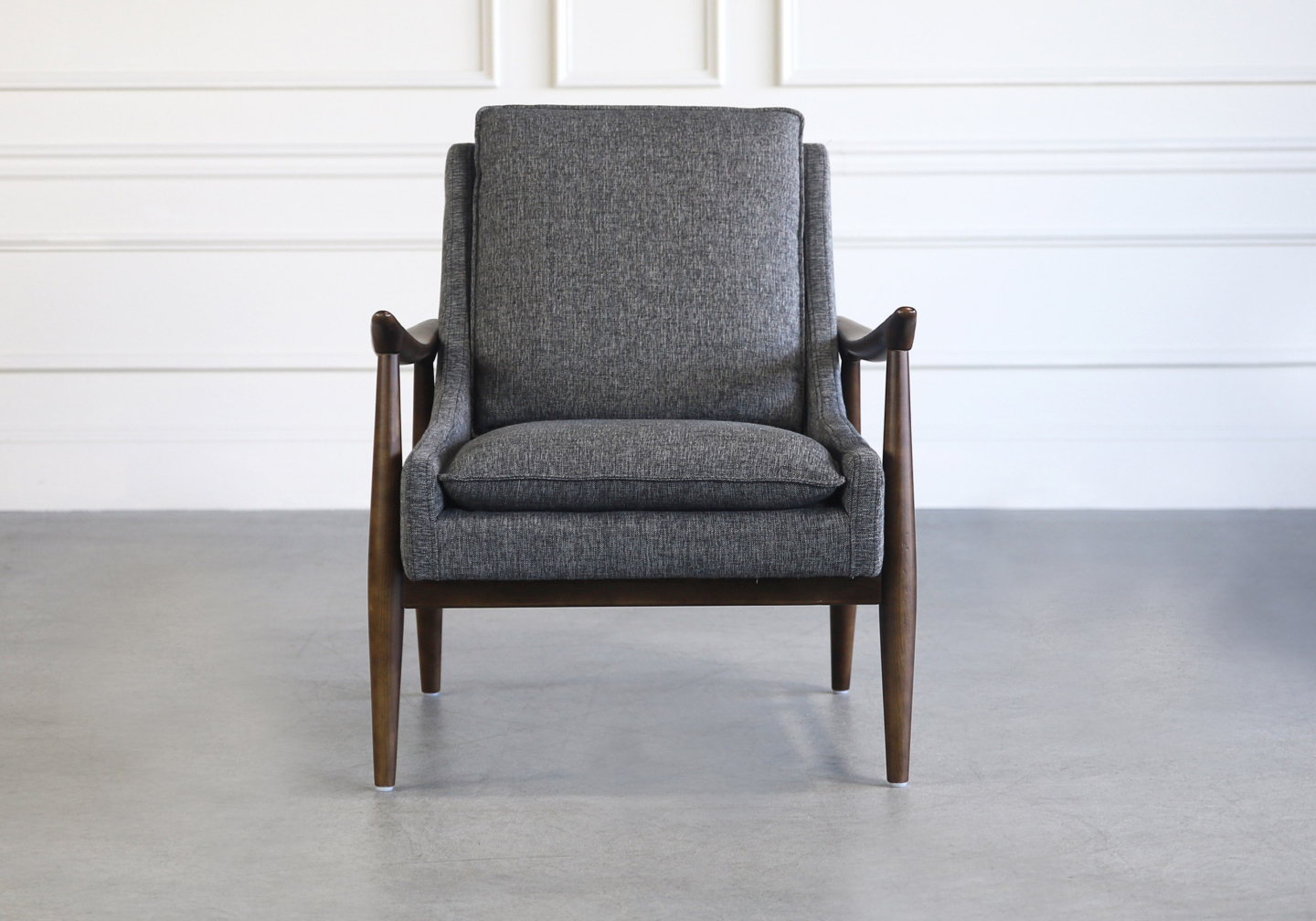 Santan Chair Pepper Front