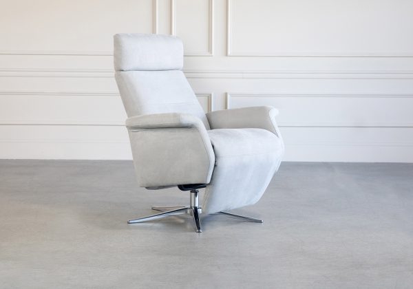 Space SPI3600 Recliner in Dove, Angle