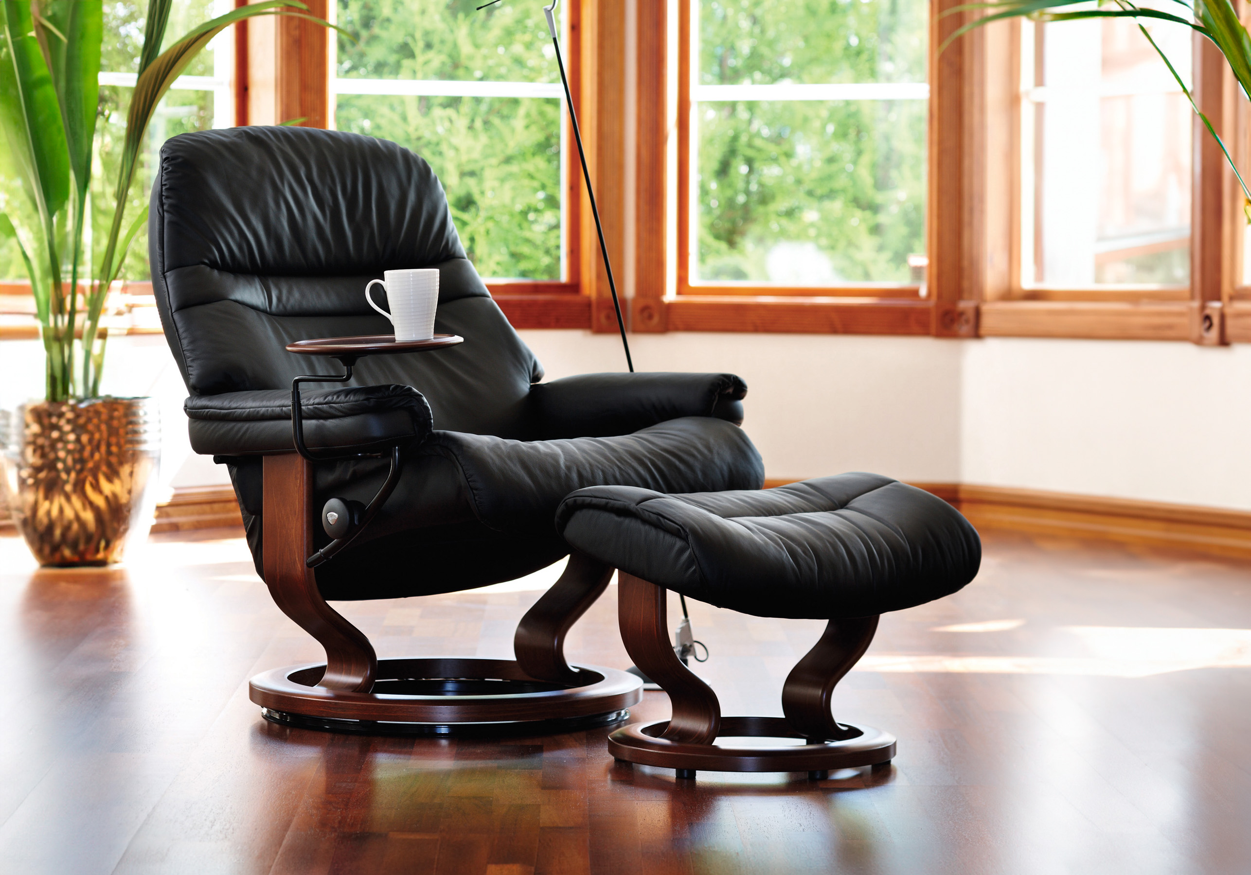 Stressless Sunrise Recliner Angle Black Stressless Sunrise Recliner Angle Black