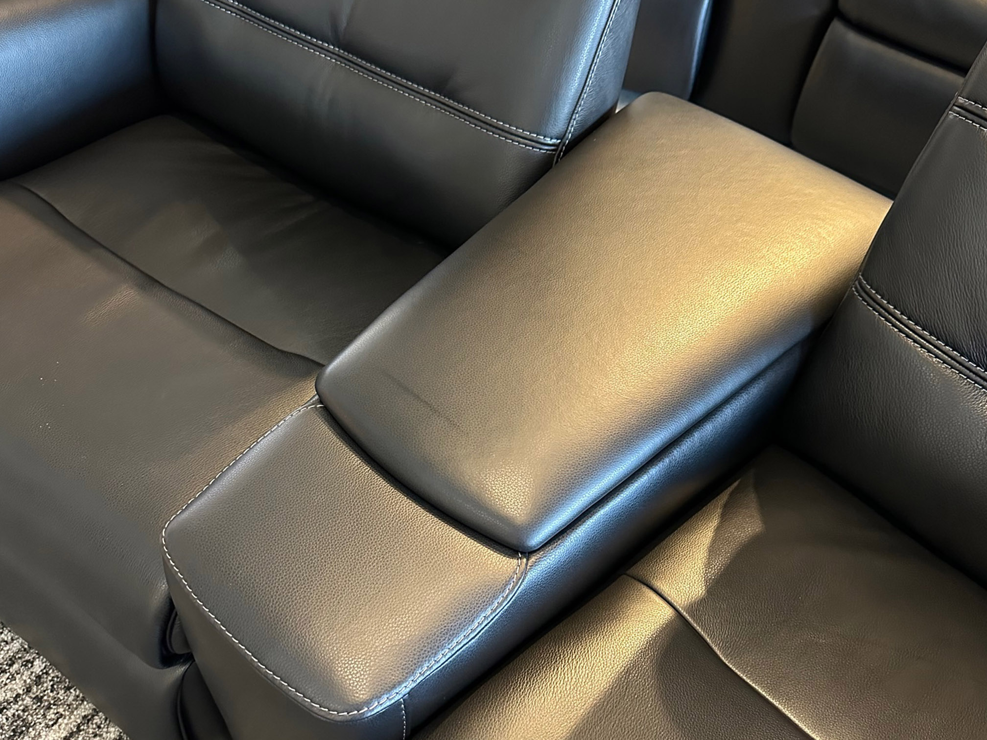 King Theatre Seating Cup Holder Closed 2 Seater King Theatre Seating Cup Holder Closed 2 Seater