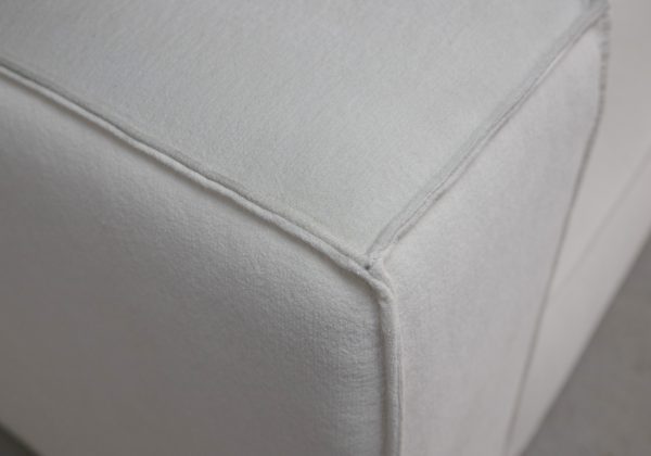 Nora Bed, Ivory, Close up