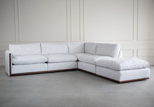 Tracy Sectional in L.Grey, Angle, SR