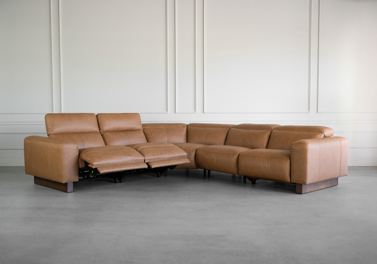 Wendy Leather Power Reclining Sectional Sofa with Dual Recliners