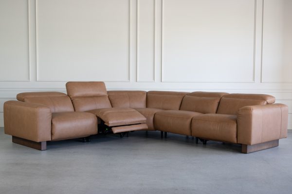 Wendy Sectional in Butter, Angle, Recline