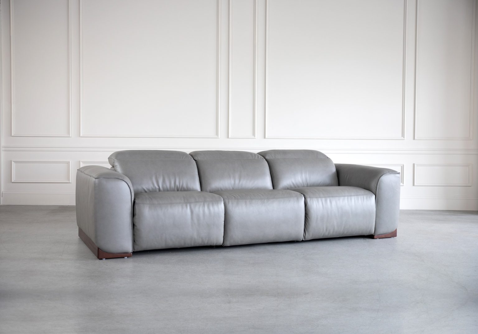 Karl Large Pwr Sofa LGrey U71 Angle