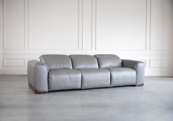 Karl Large Pwr. Sofa in LGrey U71, Angle