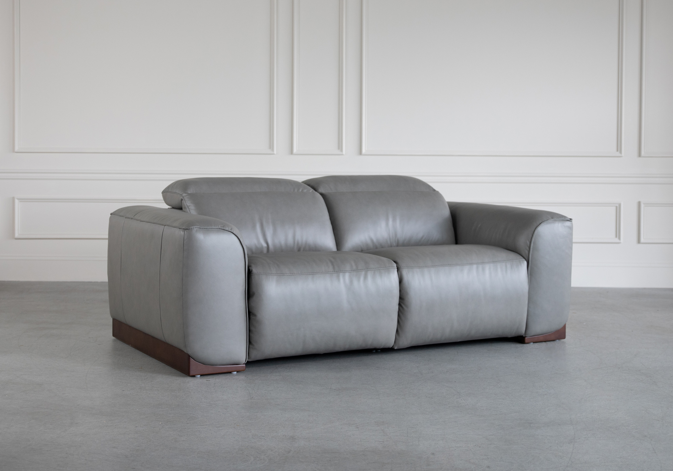 Karl Pwr Sofa LGrey U71 Angle Karl Pwr Sofa LGrey U71 Angle